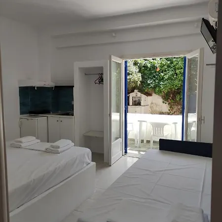 Superior Aparthotel 3*